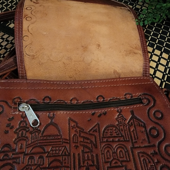 Handmade vintage leather Jerusalem handbag from the holy. Women's leather purse - Picture 7 of 9